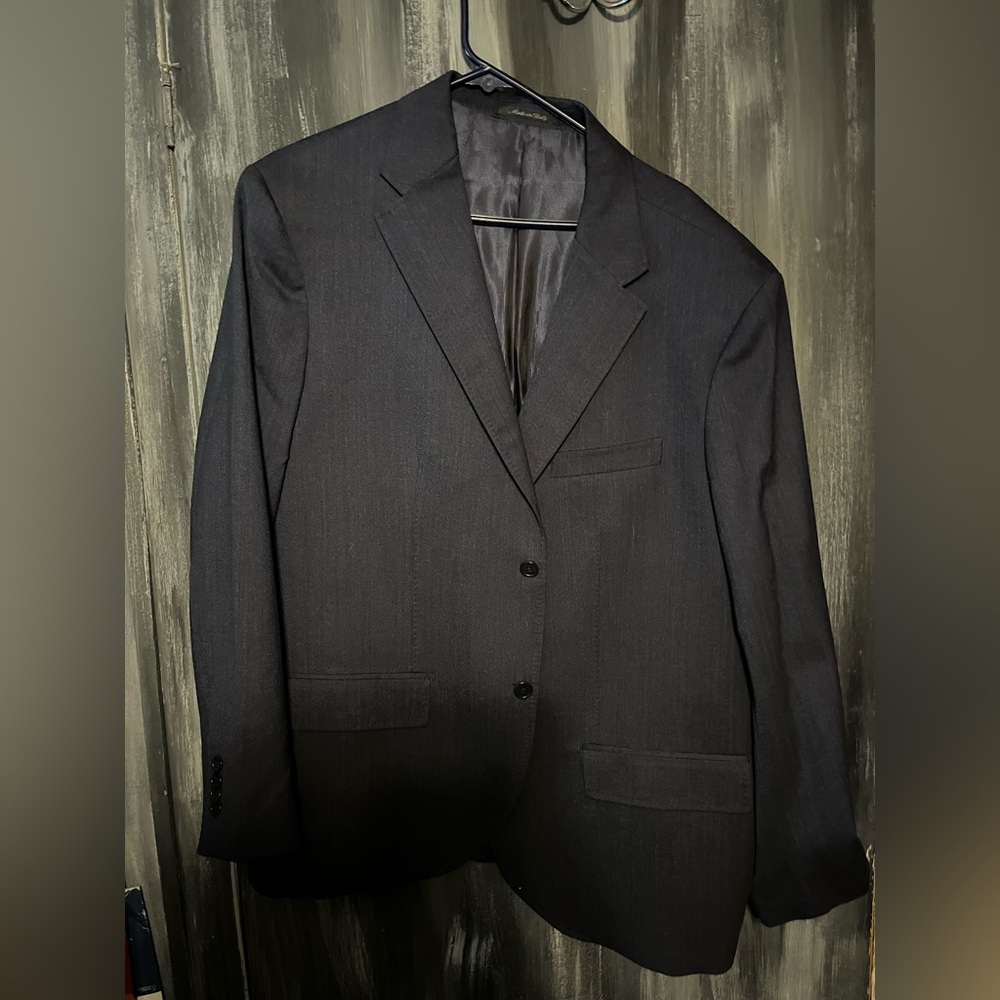 2 suit jackets size 50R
In like new condition - Picture 6 of 12